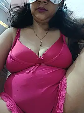 Snapshot of rashmi007 chatting on 28, 6, 2026 rashmi007 online show from 28, 6, 2026