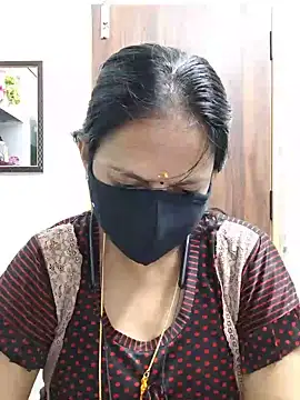 Snapshot of Tamil_white_beauty chatting on 14, 6, 2026 Tamil white beauty online show from 14, 6, 2026