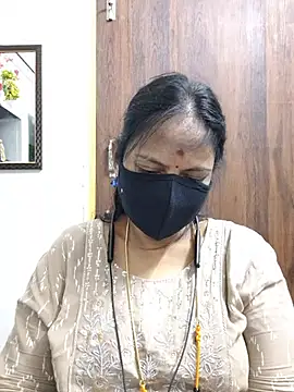 Snapshot of Tamil_white_beauty chatting on 15, 6, 2026 Tamil white beauty online show from 15, 6, 2026