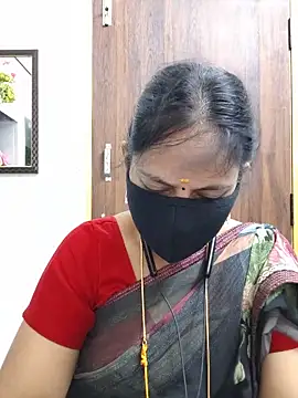Snapshot of Tamil_white_beauty chatting on 17, 6, 2026 Tamil white beauty online show from 17, 6, 2026