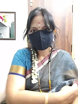 Snapshot of Tamil_white_beauty chatting on 29, 6, 2026 Tamil white beauty online show from 29, 6, 2026