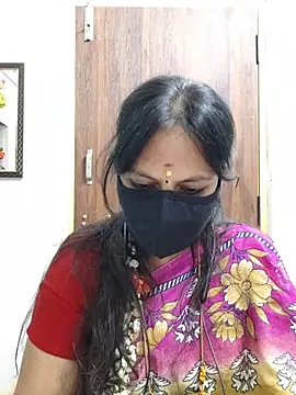 Snapshot of Tamil_white_beauty chatting on 5, 7, 2026 Tamil white beauty online show from 5, 7, 2026
