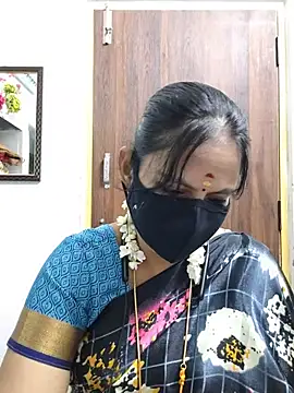 Snapshot of Tamil_white_beauty chatting on 14, 7, 2026 Tamil white beauty online show from 14, 7, 2026