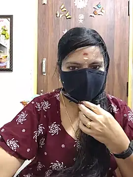 Snapshot of Tamil_white_beauty chatting on 22, 7, 2026 Tamil white beauty online show from 22, 7, 2026