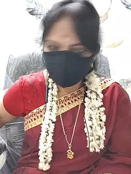 Snapshot of Tamil_white_beauty chatting on 28, 7, 2026 Tamil white beauty online show from 28, 7, 2026