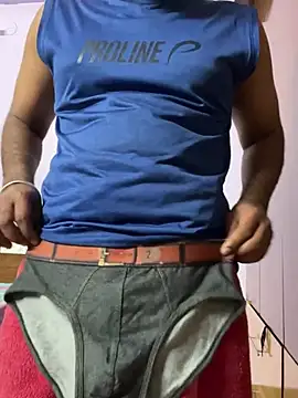 Snapshot of vinay1018 chatting on 26, 6, 2026 vinay1018 online show from 26, 6, 2026