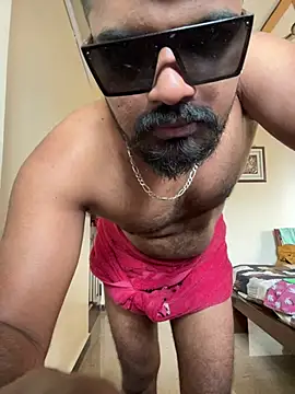 Snapshot of vinay1018 chatting on 2, 7, 2026 vinay1018 online show from 2, 7, 2026