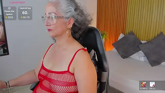 Snapshot of catalina_villan chatting on 24, 6, 2026 catalina villan online show from 24, 6, 2026