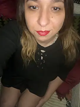 Snapshot of Eze13crybaby chatting on 5, 8, 2026 Eze13crybaby online show from 5, 8, 2026