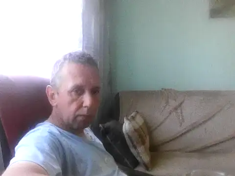 Snapshot of RafalekRozmarynowski81 chatting on 29, 6, 2026 RafalekRozmarynowski81 online show from 29, 6, 2026