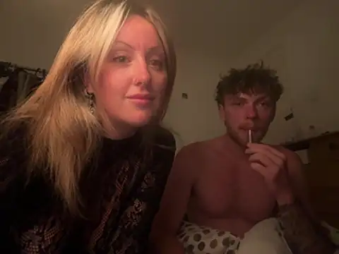 Snapshot of xxsensualcouplexx chatting on 3, 7, 2026 xxsensualcouplexx online show from 3, 7, 2026