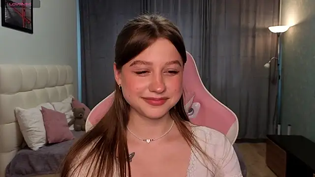 lilymoore69 online show from 17, 6, 2026