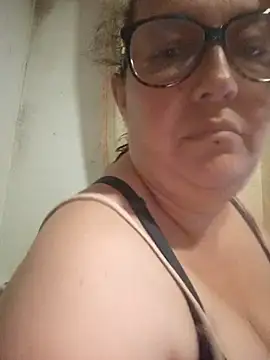 Snapshot of _Saraqueen-- chatting on 1, 8, 2026 Saraqueen-- online show from 1, 8, 2026