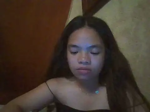 Snapshot of pretty_gia chatting on 8, 7, 2026 pretty gia online show from 8, 7, 2026