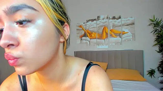 Snapshot of Barbara_Rogerss chatting on 8, 7, 2026 Barbara Rogerss online show from 8, 7, 2026