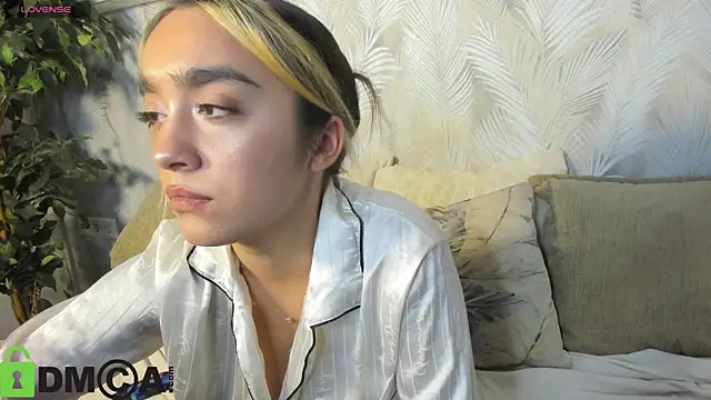 Snapshot of Barbara_Rogerss chatting on 14, 7, 2026 Barbara Rogerss online show from 14, 7, 2026