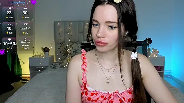 Snapshot of Little_cuti1e chatting on 24, 6, 2026 Little cuti1e online show from 24, 6, 2026