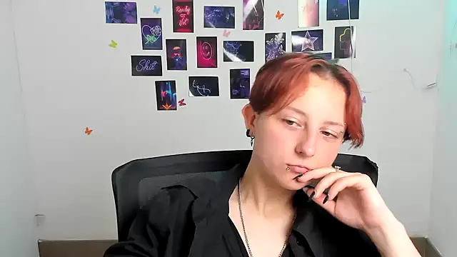 Snapshot of Dilara_Kiss_ chatting on 25, 6, 2026 Dilara Kiss online show from 25, 6, 2026