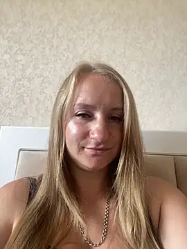 Snapshot of Emilia_ki chatting on 24, 6, 2026 Emilia ki online show from 24, 6, 2026
