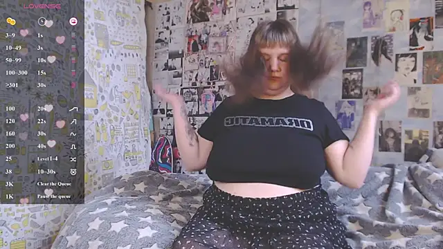 Snapshot of ice_baby01 chatting on 5, 7, 2026 ice baby01 online show from 5, 7, 2026