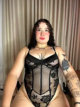 Snapshot of Doll_Ivy chatting on 26, 6, 2026 Doll Ivy online show from 26, 6, 2026
