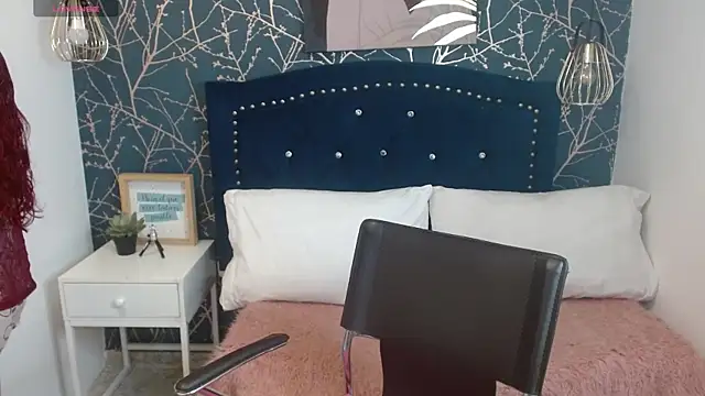Snapshot of red_liia_tk chatting on 23, 7, 2026 red liia tk online show from 23, 7, 2026