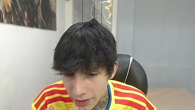 Snapshot of Cry_thereal chatting on 1, 7, 2026 Cry thereal online show from 1, 7, 2026
