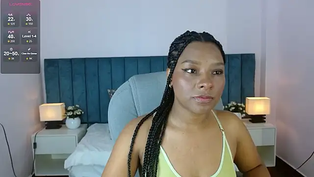 Snapshot of Val_naughty chatting on 17, 6, 2026 Val naughty online show from 17, 6, 2026