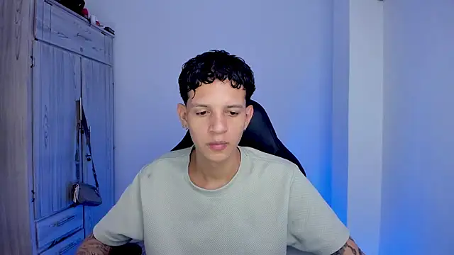 tylerrnova online show from 4, 8, 2026