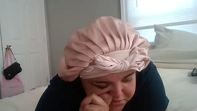 babyhoneyycoco online show from 23, 6, 2026