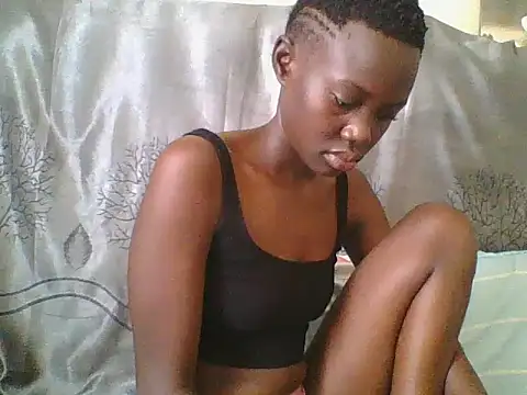 Snapshot of Tish_Leylah chatting on 26, 6, 2026 Tish Leylah online show from 26, 6, 2026