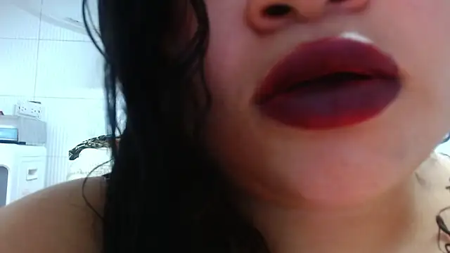Snapshot of KellyShibary chatting on 1, 7, 2026 KellyShibary online show from 1, 7, 2026