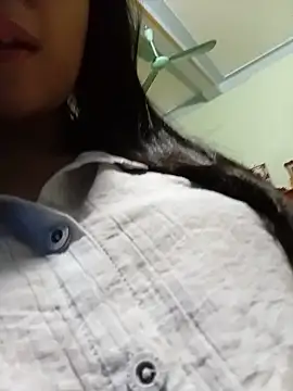 Snapshot of -milk-milk chatting on 4, 7, 2026 -milk-milk online show from 4, 7, 2026