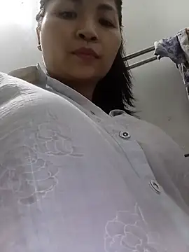 Snapshot of -milk-milk chatting on 9, 7, 2026 -milk-milk online show from 9, 7, 2026