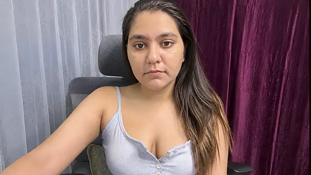 Snapshot of Yours_sakhiii chatting on 19, 6, 2026 Yours sakhiii online show from 19, 6, 2026