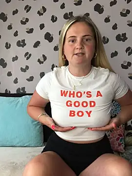 Juicy BabeXo online show from 27, 6, 2026