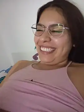 Snapshot of AnahTaylor chatting on 7, 7, 2026 AnahTaylor online show from 7, 7, 2026