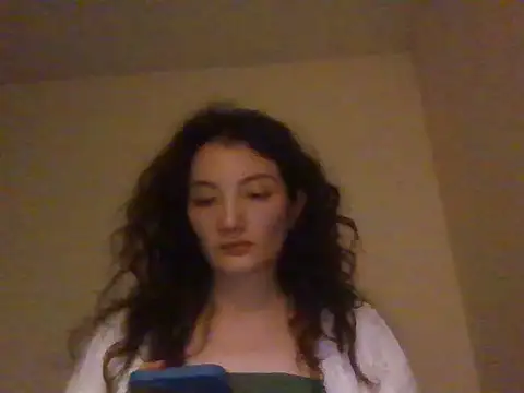 Snapshot of Calenyagi chatting on 28, 6, 2026 Calenyagi online show from 28, 6, 2026