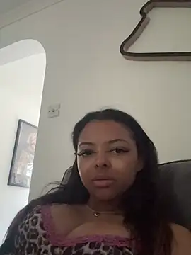Snapshot of CindyBabes chatting on 10, 7, 2026 CindyBabes online show from 10, 7, 2026