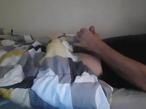 Snapshot of a5ar5rooooov chatting on 16, 11, 2025 a5ar5rooooov online show from 16, 11, 2025