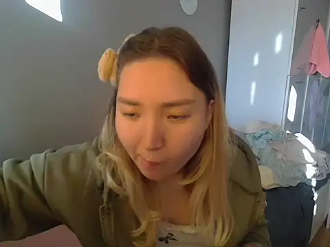 Snapshot of Vinoriaki chatting on 6, 7, 2026 Vinoriaki online show from 6, 7, 2026