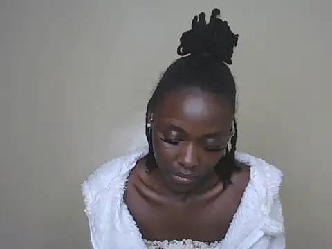 Snapshot of Elsie_1 chatting on 28, 7, 2026 Elsie 1 online show from 28, 7, 2026