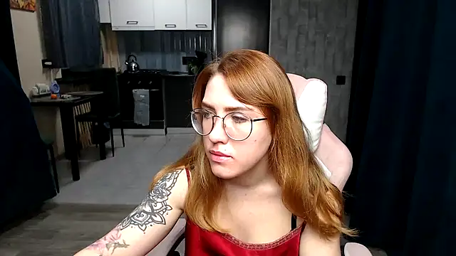 Reginasmilee online show from 23, 11, 2025