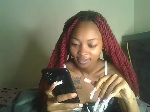 Snapshot of Prettyquueen chatting on 8, 8, 2026 Prettyquueen online show from 8, 8, 2026