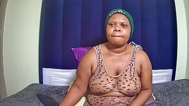 Snapshot of AngelinaX01 chatting on 28, 7, 2026 AngelinaX01 online show from 28, 7, 2026