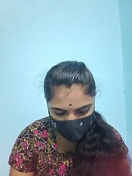 Snapshot of Megavarthinii chatting on 4, 7, 2026 Megavarthinii online show from 4, 7, 2026