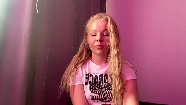 BrianaJess online show from 26, 6, 2026