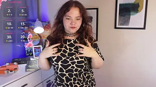 Snapshot of Leah_Thornton chatting on 27, 6, 2026 Leah Thornton online show from 27, 6, 2026