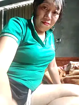 Snapshot of Moon_squirtt chatting on 29, 6, 2026 Moon squirtt online show from 29, 6, 2026