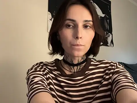VivianGlow online show from 26, 6, 2026
